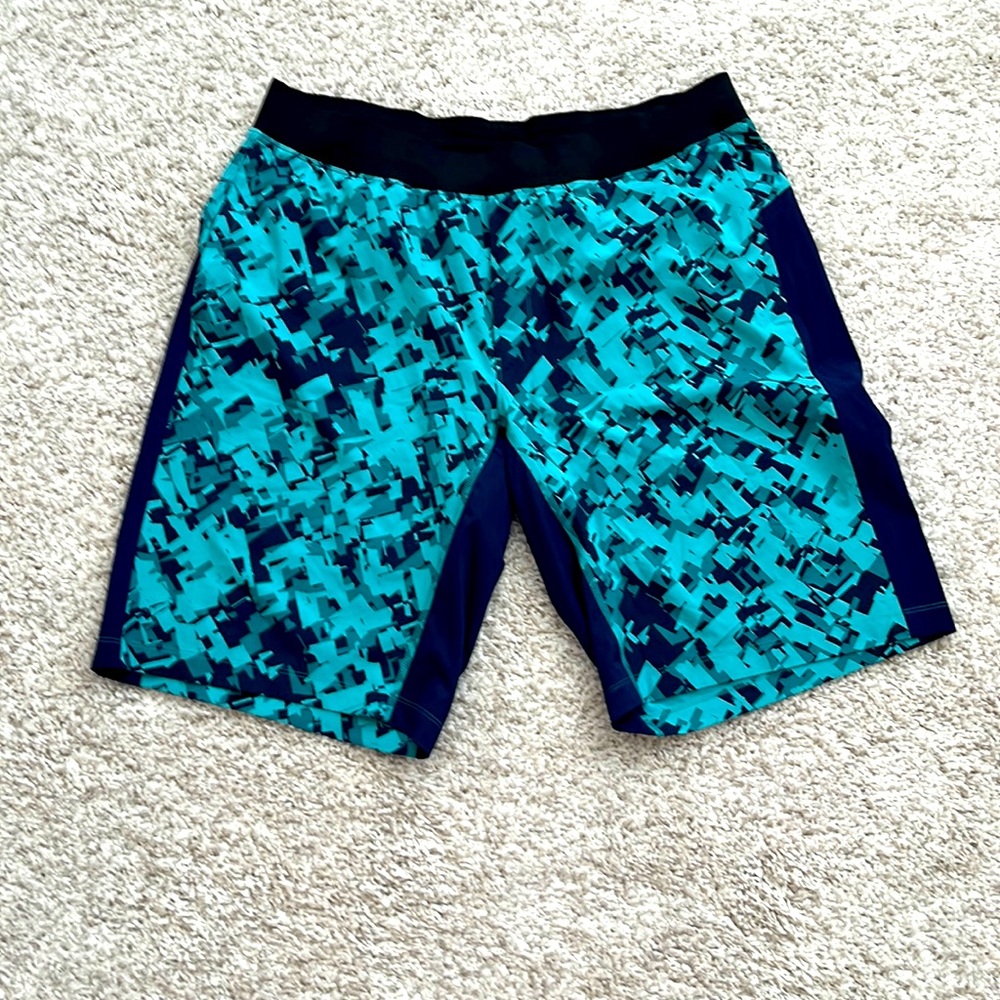 men’s lululemon shorts longer length